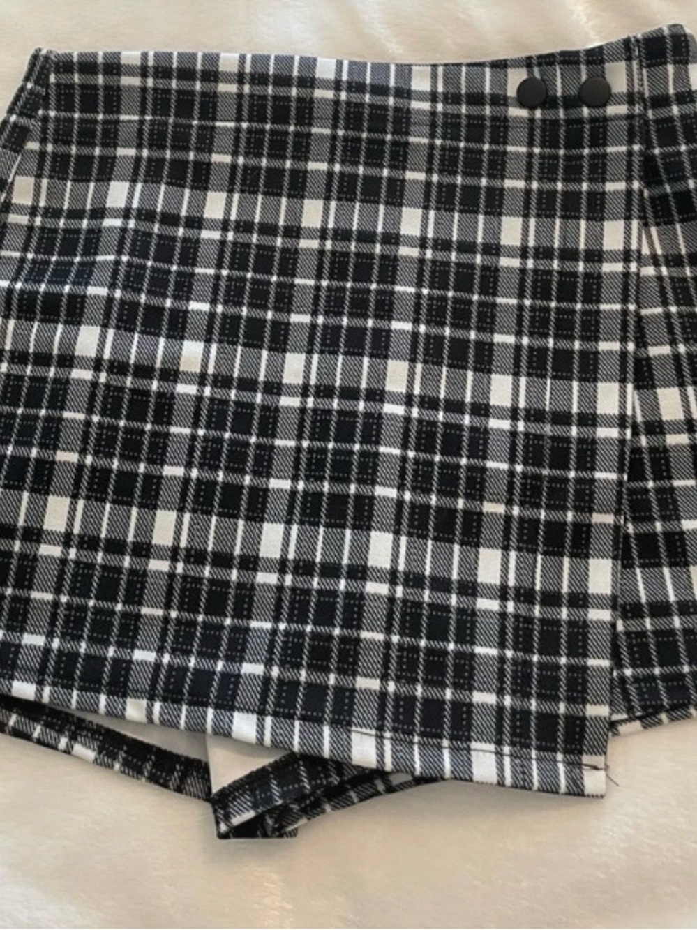 Sincerely Jules Black & White Plaid Mini Skort